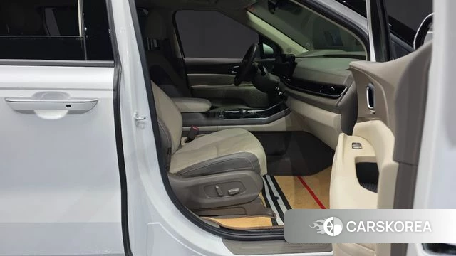 Kia The New Carnival 4th Generation 2025 Белый из Кореи, фото 2