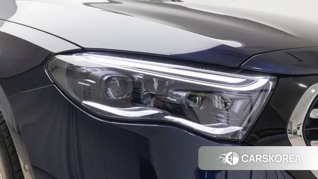 Mercedes-Benz E-Class W214 2024 Синий из Кореи, фото 2