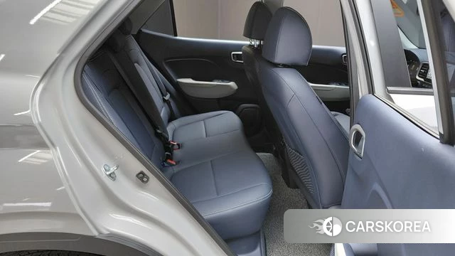 Hyundai Venue 2025 Серебристо-серый из Кореи, фото 2