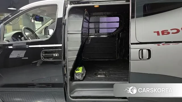 Hyundai The New Grand Starex 2018 Черный из Кореи, фото 2