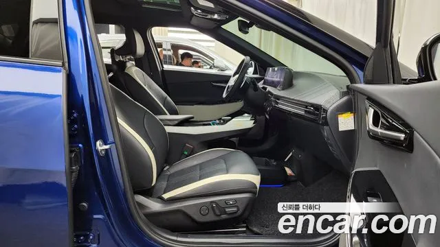 Kia EV6 2023 Синий из Кореи, фото 2