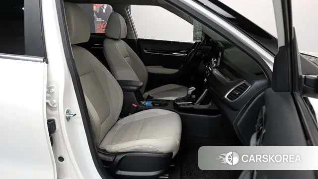 Kia Seltos 2022 Белый из Кореи, фото 2