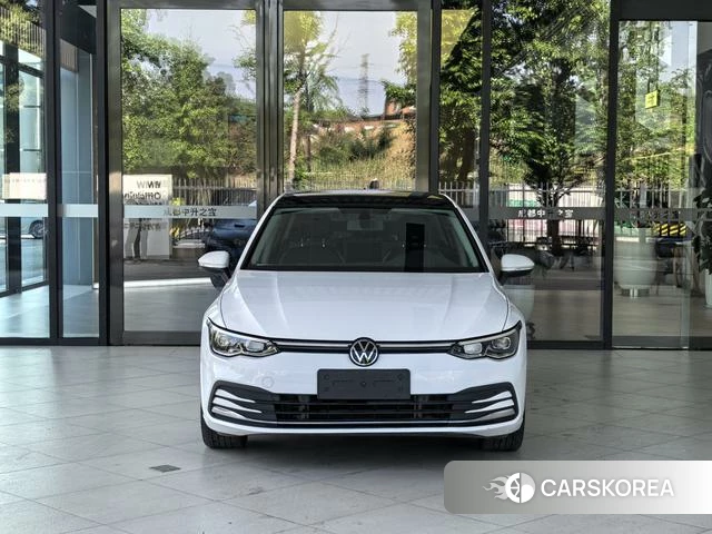 Volkswagen Golf 2022 Белый из Китая, фото 2