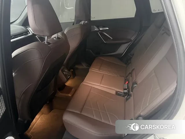 BMW X1 (U11) 2024 Белый из Кореи, фото 2