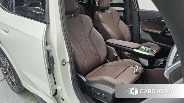 BMW X1 (U11) 2025 Белый из Кореи, фото 2