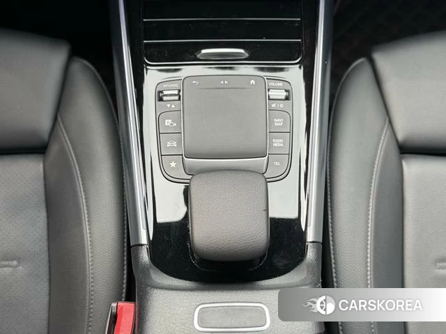 Mercedes-Benz GLA 2022 Черный из Китая, фото 2