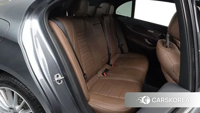 Mercedes-Benz E-Class W213 2021 Серый из Кореи, фото 2