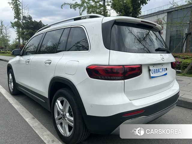 Mercedes-Benz GLB 2023 Белый из Китая, фото 2