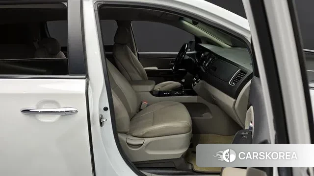 Kia The New Carnival 2018 Белый из Кореи, фото 2