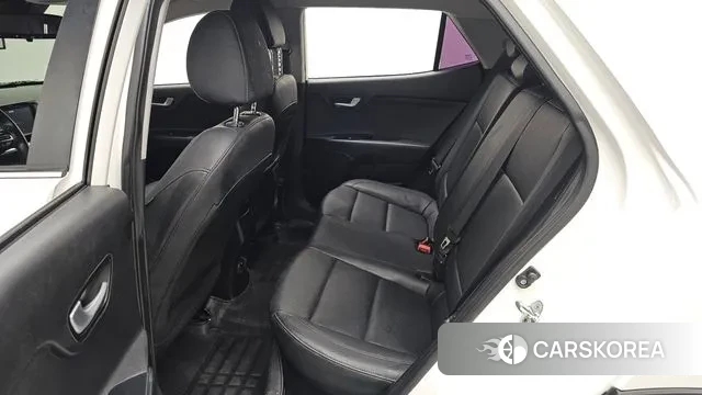 Kia Stonic 2018 Белый из Кореи, фото 2