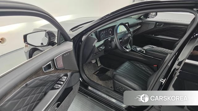 Kia K8 Hybrid 2023 Черный из Кореи, фото 2