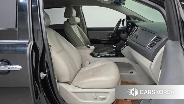 Kia The New Carnival 2019 Черный из Кореи, фото 2