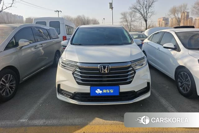 Honda Odyssey 2025 Белый из Китая, фото 2