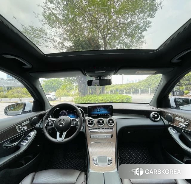 Mercedes-Benz GLC 2023 Белый из Китая, фото 2