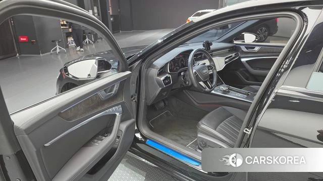 Audi A6 (C8) 2021 Черный из Кореи, фото 2