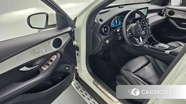 Mercedes-Benz GLC-Class X253 2021 Белый из Кореи, фото 2