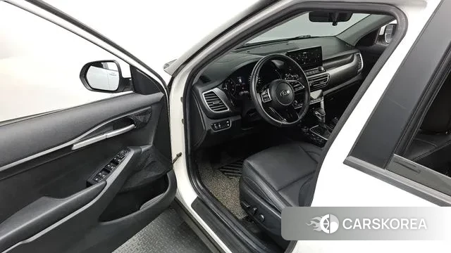 Kia Seltos 2020 Белый из Кореи, фото 2