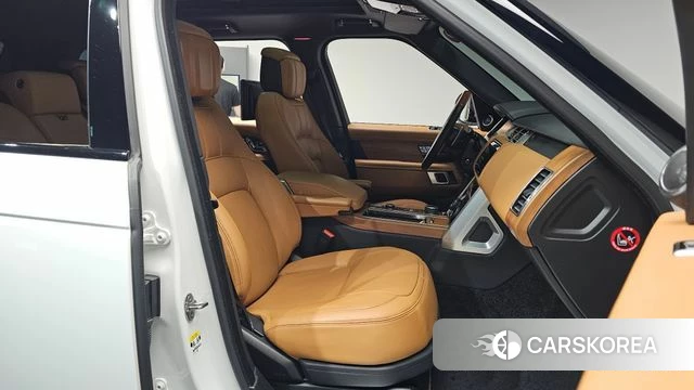 Land Rover Range Rover 4th Generation 2022 Белый из Кореи, фото 2