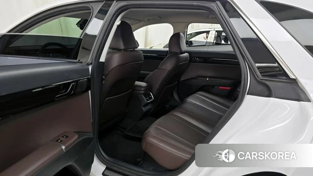 Hyundai Grandeur Hybrid (GN7) 2023 Белый из Кореи, фото 2