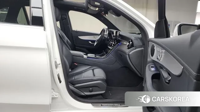 Mercedes-Benz GLC-Class X253 2021 Белый из Кореи, фото 2