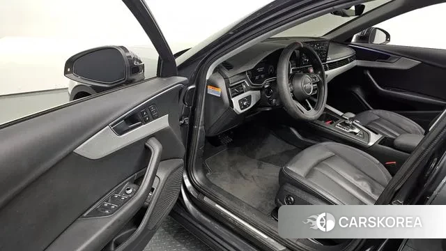 Audi A4 (B9) 2022 Серый из Кореи, фото 2