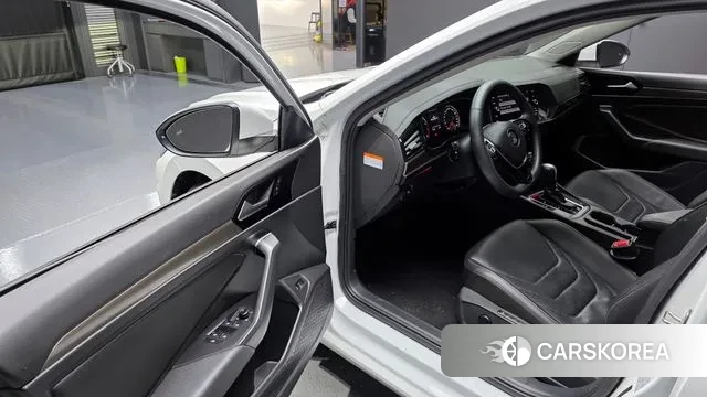 Volkswagen 7th Generation of Jetta 2020 Белый из Кореи, фото 2