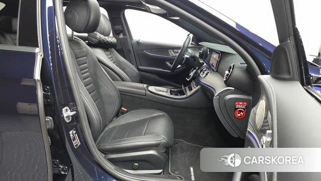 Mercedes-Benz E-Class W213 2022 Синий из Кореи, фото 2