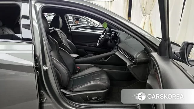 Hyundai The New Avante (CN7) 2024 Серый из Кореи, фото 2