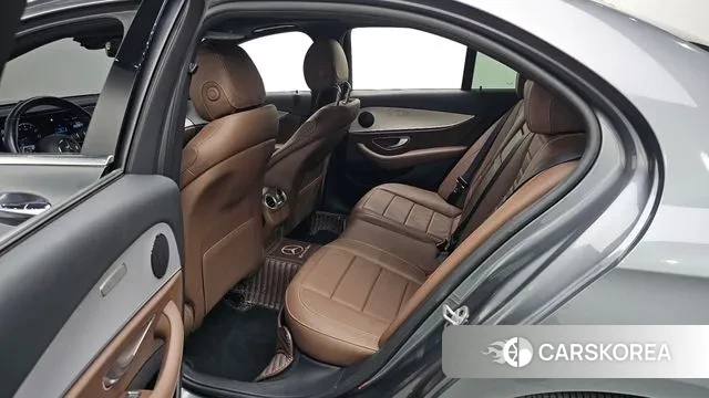 Mercedes-Benz E-Class W213 2020 Серый из Кореи, фото 2