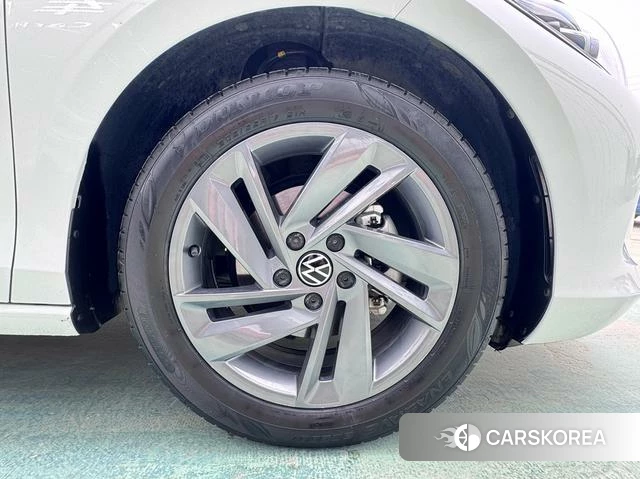 Volkswagen Lingdu 2024 Белый из Китая, фото 2