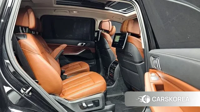 BMW X7 (G07) 2020 Черный из Кореи, фото 2