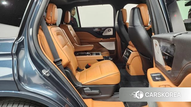 Lincoln Aviator 2nd generation 2020 Серый из Кореи, фото 2