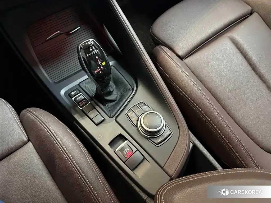 BMW X1 2021 Белый из Китая, фото 2