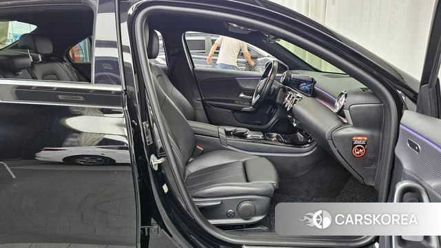 Mercedes-Benz A-Class W177 2021 Черный из Кореи, фото 2
