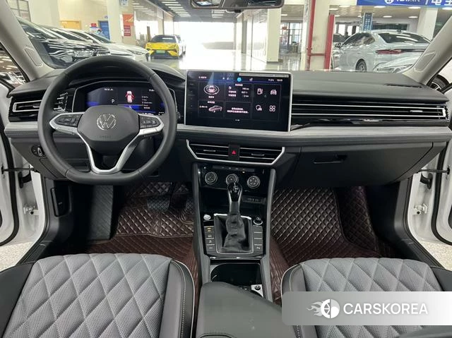 Volkswagen Sagitar 2024 Белый из Китая, фото 2