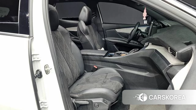 Peugeot 3008 second generation 2018 Белый из Кореи, фото 2
