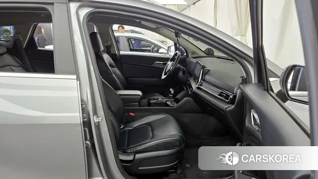 Kia Sportage 5th Generation 2022 Серебряный из Кореи, фото 2