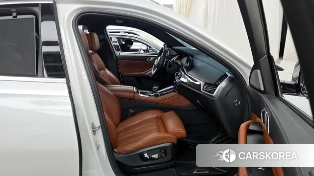 BMW X6 (G06) 2022 Белый из Кореи, фото 2