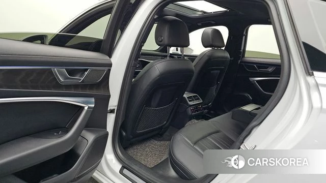 Audi A6 (C8) 2021 Белый из Кореи, фото 2