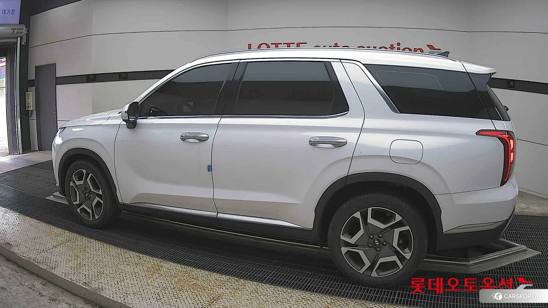 Hyundai Palisade 2023 Creamy White Pearl (optional) из Кореи, фото 2