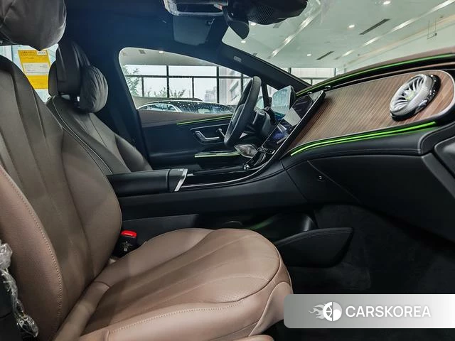 Mercedes-Benz EQE 2025 Черный из Китая, фото 2