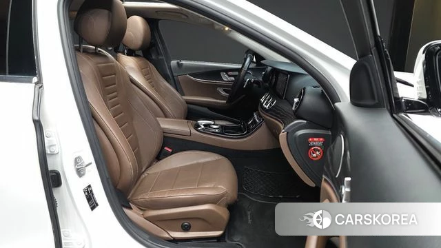 Mercedes-Benz E-Class W213 id 4471629 из Кореи 2