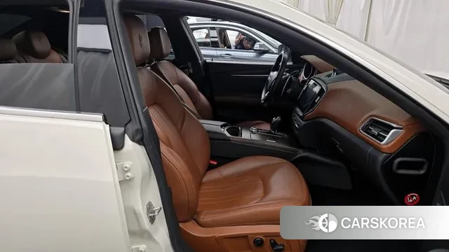 Maserati Ghibli 2018 Белый из Кореи, фото 2