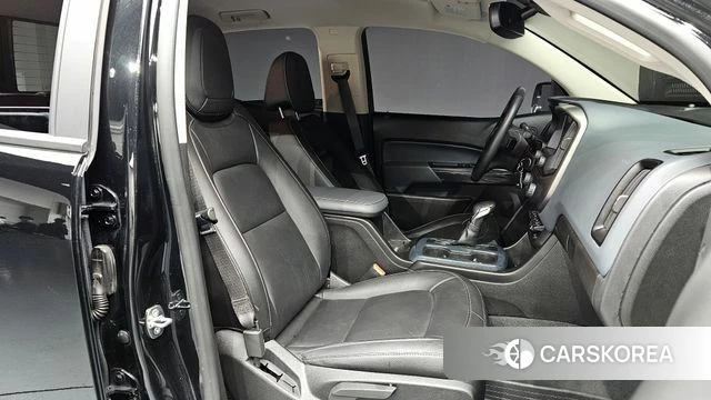 Chevrolet (GM Daewoo) Real New Colorado 2022 Черный из Кореи, фото 2