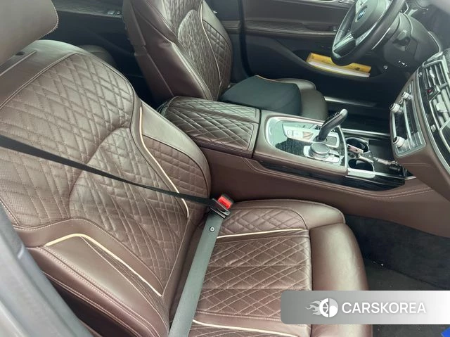 BMW 7 Series (G11) 2020 Серебристо-серый из Кореи, фото 2