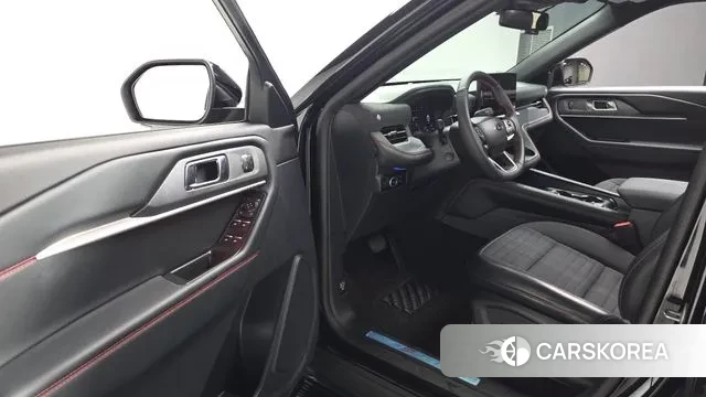 Ford Explorer 6th Generation 2024 Черный из Кореи, фото 2