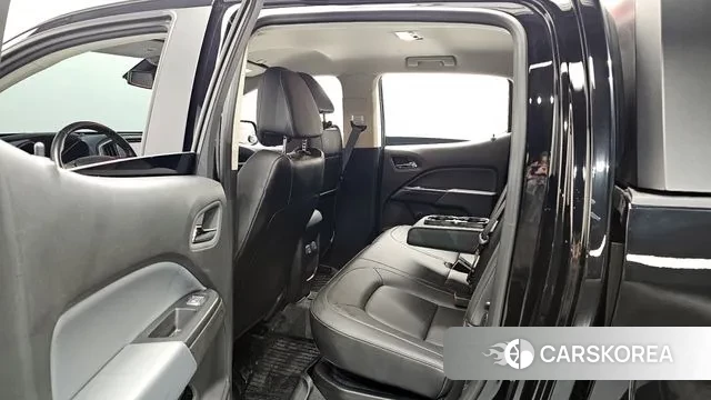 Chevrolet (GM Daewoo) Real New Colorado 2022 Черный из Кореи, фото 2