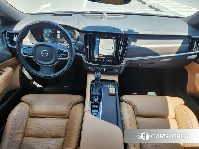 Volvo V90 Cross-Country 2019 Белый из Кореи, фото 2