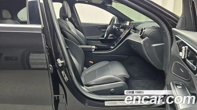 Mercedes-Benz C-Class W206 2024 Черный из Кореи, фото 2