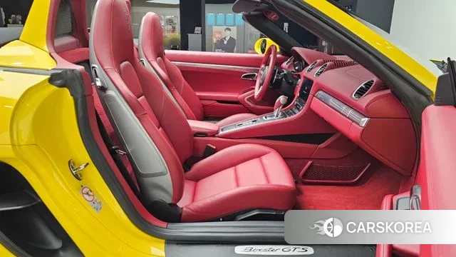 Porsche 718 Boxster 2021 Желтый из Кореи, фото 2